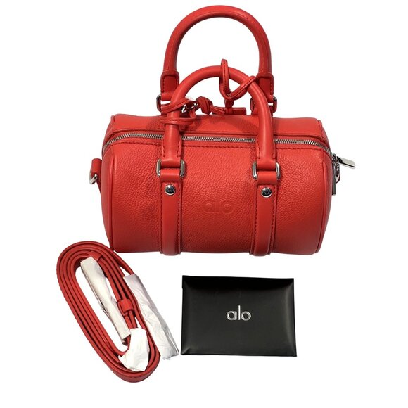 ALO Yoga Mini Voyage Bag in Italian Red Leather - Picture 5 of 9